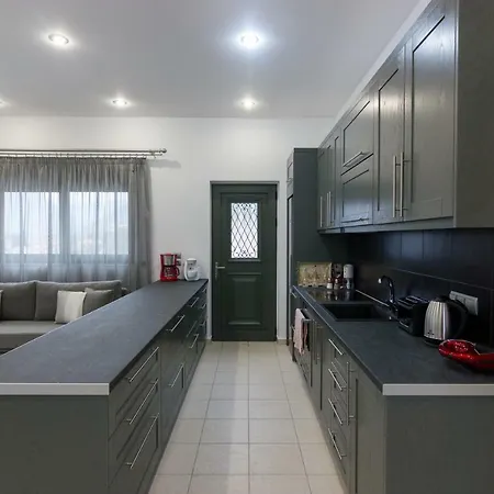 Giorgo's Luxury Apartment *